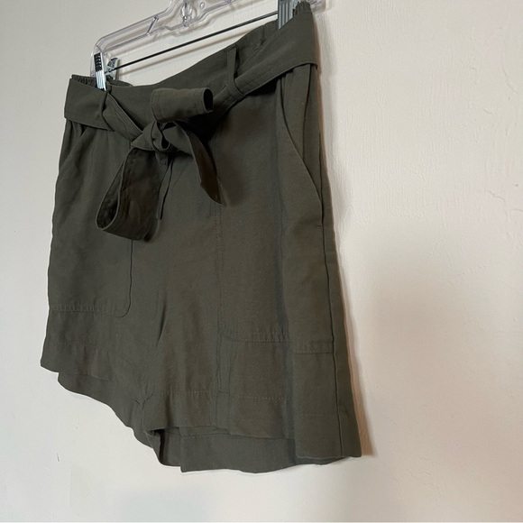 A New Day-Women's High-Rise Pleat Front Shorts - Olive, Size: M - Picture 2 of 11